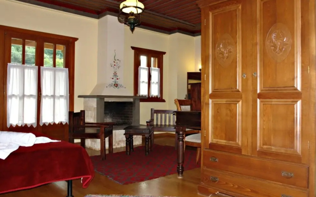 Dovra Hotel