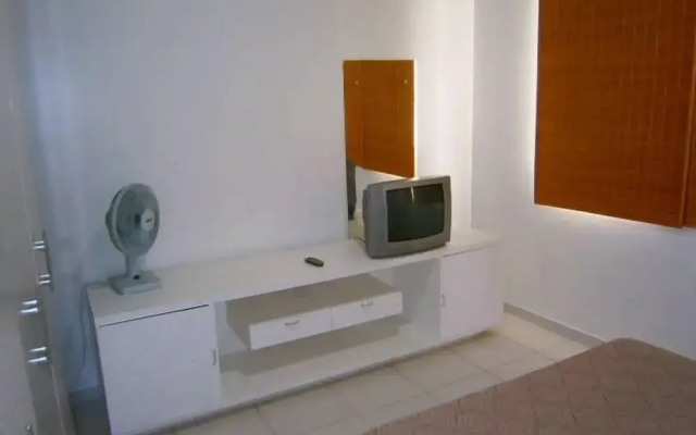 Etours - Prático Apartamento em Copacabana 1141