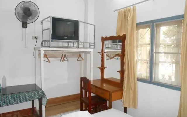 Dok Khoune 2 Guesthouse