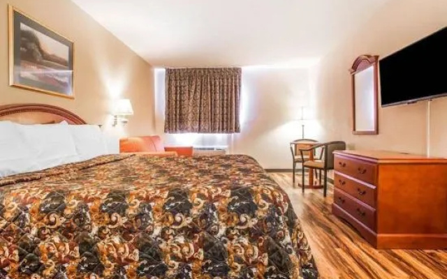 Rodeway Inn Caseyville