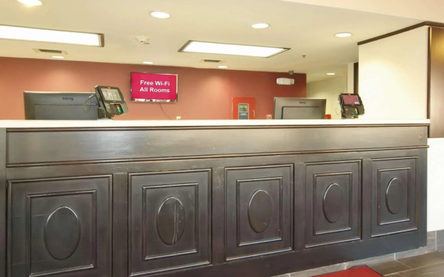 Red Roof Inn PLUS+ Chicago - Hoffman Estates