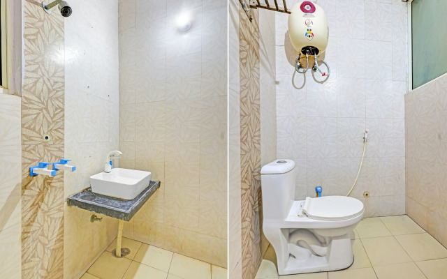 OYO 13672 Hotel Dhruv