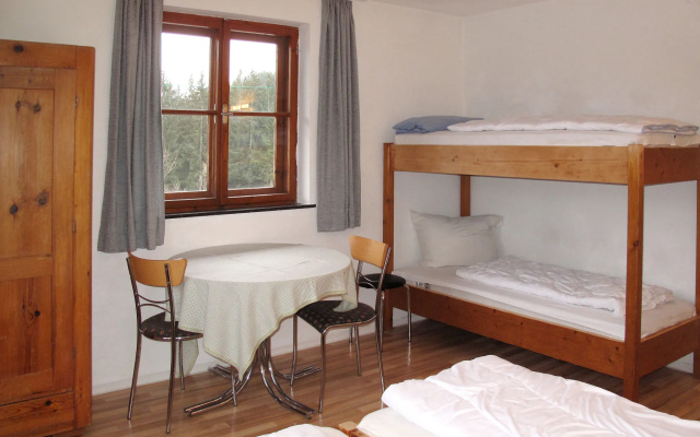 Schwalbenhof (WIL330)