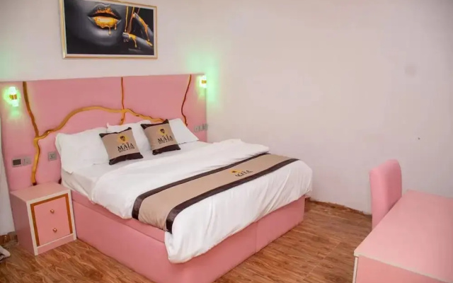 Maia Hotel And Suites