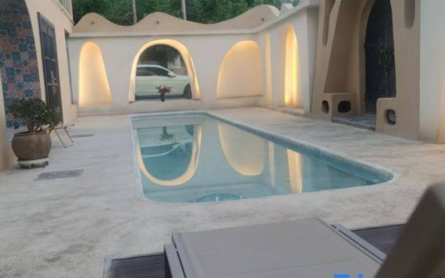 Kashi Lin Yin courtyard homestay