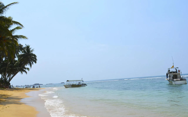 Rosand Waves Hotel