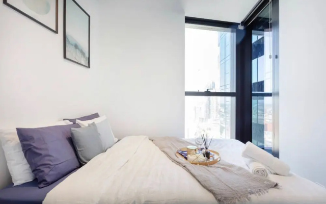 Holistay Premium - Swanston Central