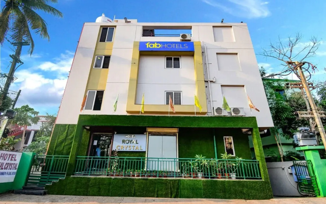 Hotel Royal Crystal by OYO Rooms
