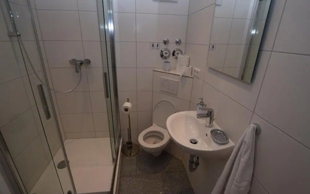 AB Apartment 109