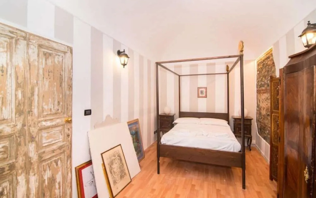 Piazza Vittorio Veneto Elegant Flat