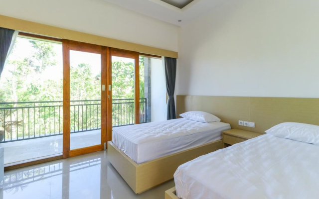 Harta Loka Hotel in Villa by ZUZU