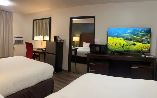 Alliance Hotel & Suites, a Howard Johnson by Wyndham