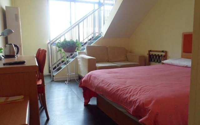 Home Inn Plus (Qingdao Yinchuan West Road, Qingdao University)
