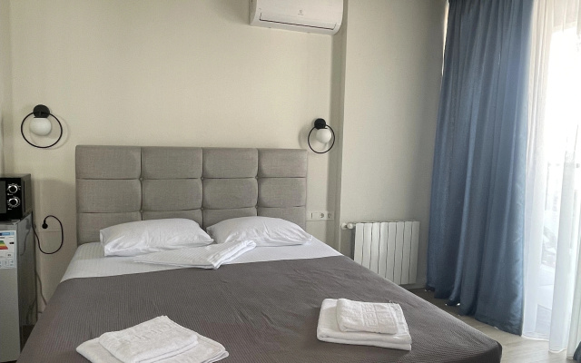 Guest rooms · Batumi — photo 15