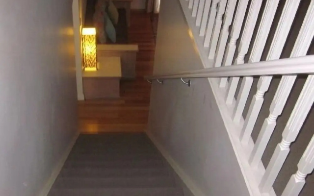 Ironbark - Deluxe Family Townhouse