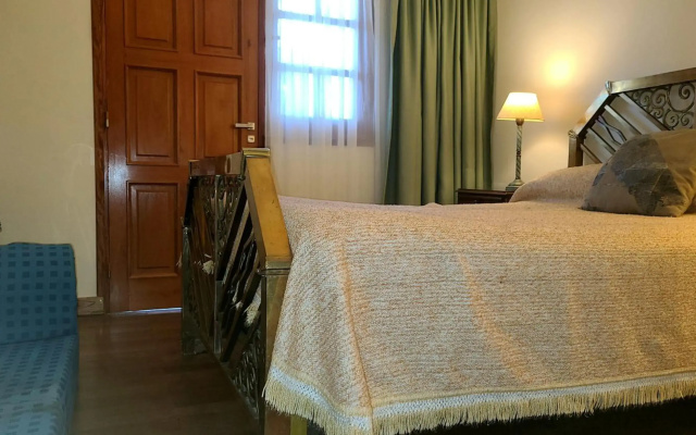 Habitación intima Virgen del Cerro