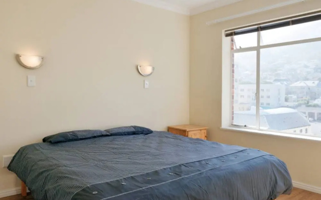 2 Bedroom Sea Point Apartment