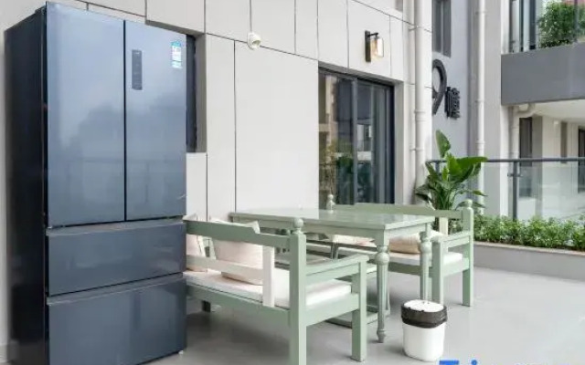 Shennong Huayu Hot Spring Homestay with Sky Garden.