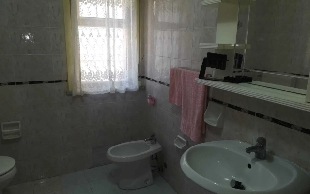 rossy guest house