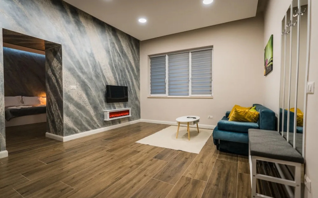 Sandor Apartment