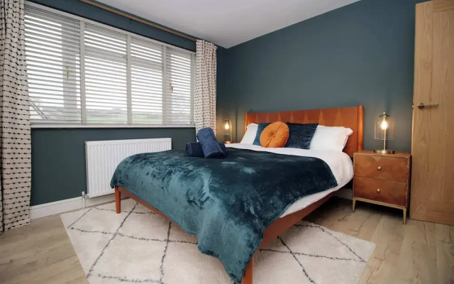 Stylish 3 Bed Home In Bath - Private Parking Wifi
