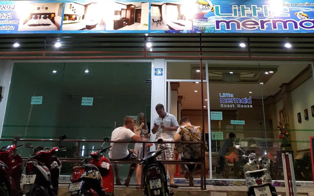 Fruit Paradise Hotel