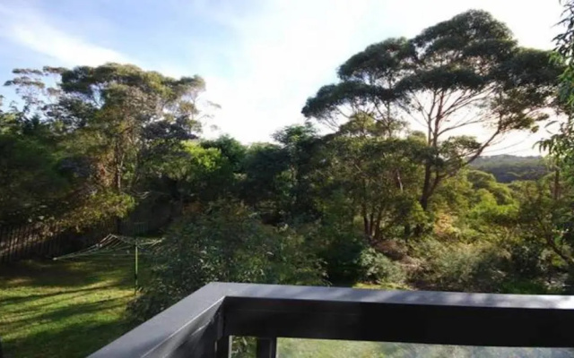 Sublime Cedar Lodge Leura