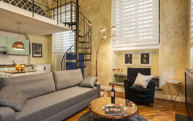 Cool Loft Deluxe by Dante House, Top Location