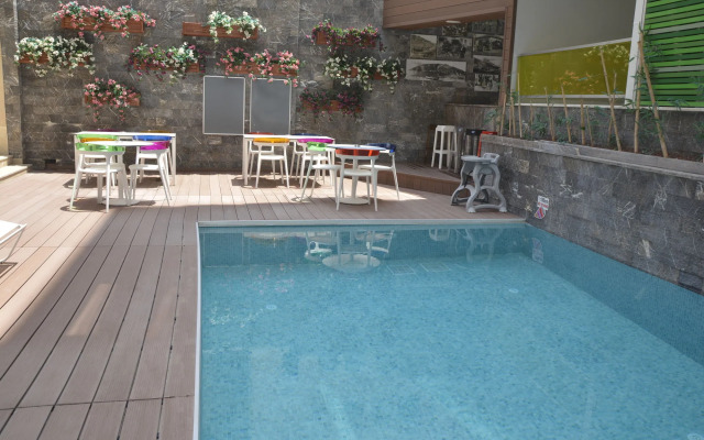 Saray Apart Hotel