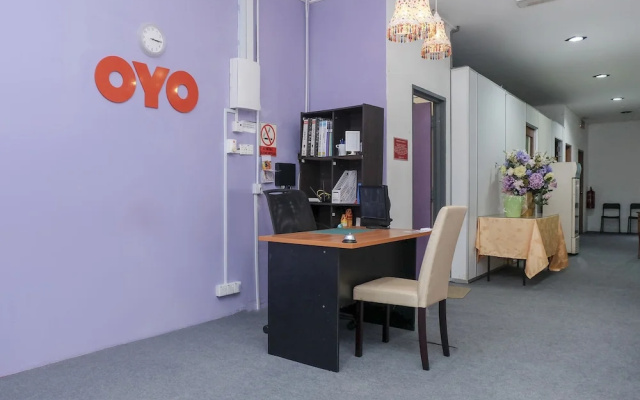 OYO 90180 Gemilang Hotel Kerteh