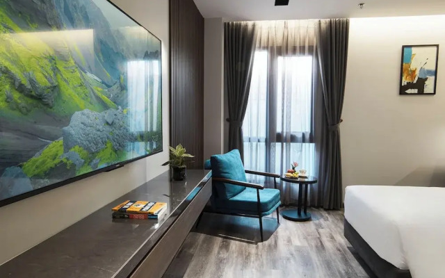 GrandView Hotel & Residence
