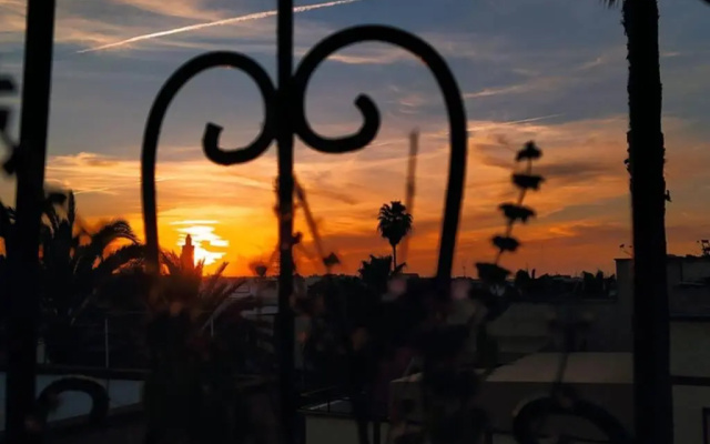Sunset House