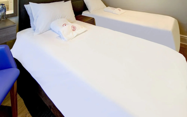 The Gissons Hotel