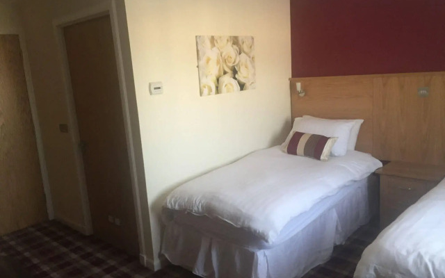 19th Hole Hotel