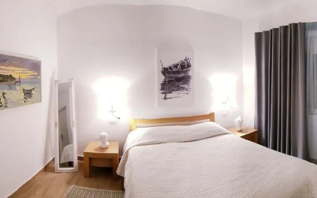 Vasiliki Beachfront Luxury Apartment