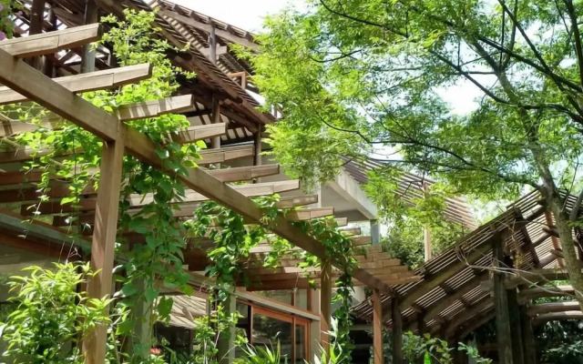 Triem Tay Gardens