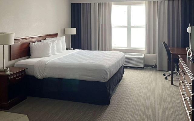 Country Inn & Suites by Radisson, Houghton, MI