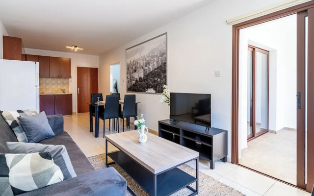 Mia 1-BR Apartment & Balcony in Larnaca