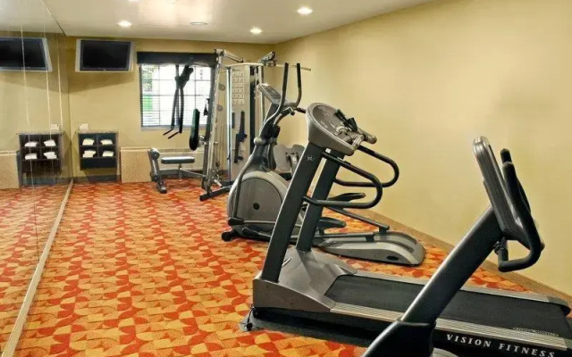 Best Western Crandon Inn & Suites