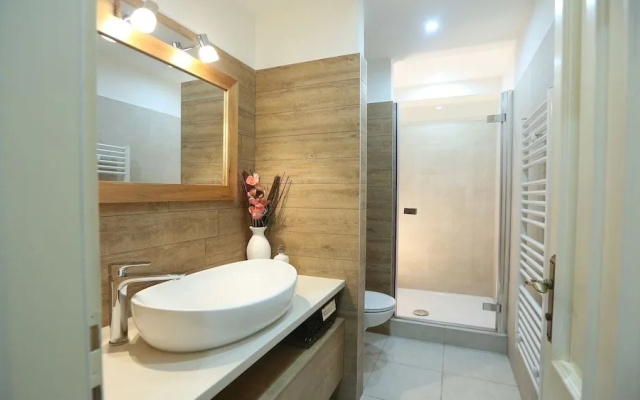 Rialto Luxury Apartment
