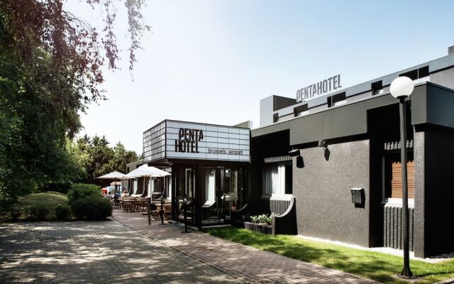Отель pentahotel Brussels Airport вид на фасад