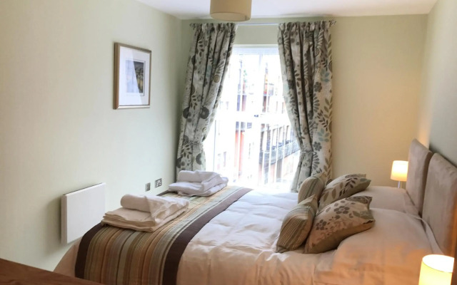 City Centre Skeldergate 2 Bed Apartment with Parking