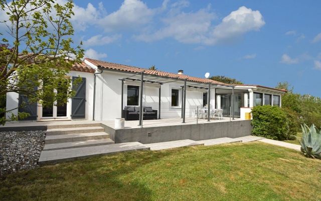 Villa in Malves Near Carcassonne Pool
