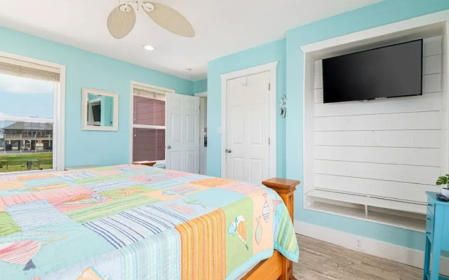 Selah 3 Bedroom Home by RedAwning