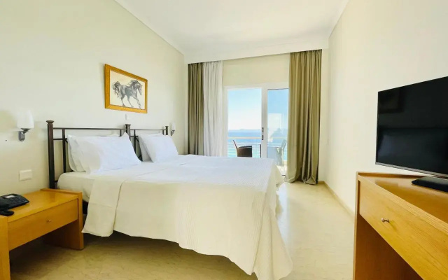 Afitos Apartments & Studios