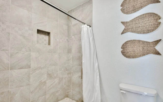 Waterside Dreams Beachfront Newly Remodeled