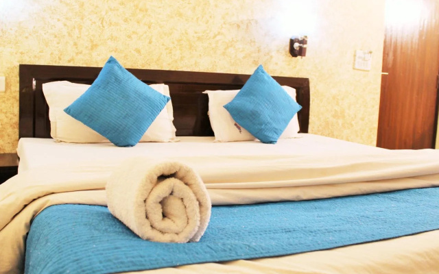 OYO 5723 Hotel Crown Jaipur