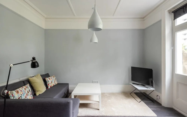 1br Modern Home W/Garden in West Kensington