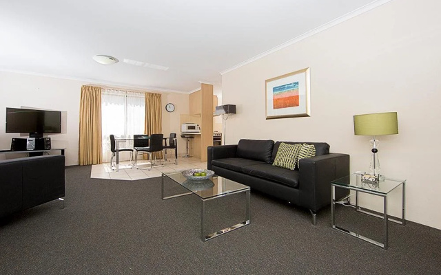 Kingston Court Apartments