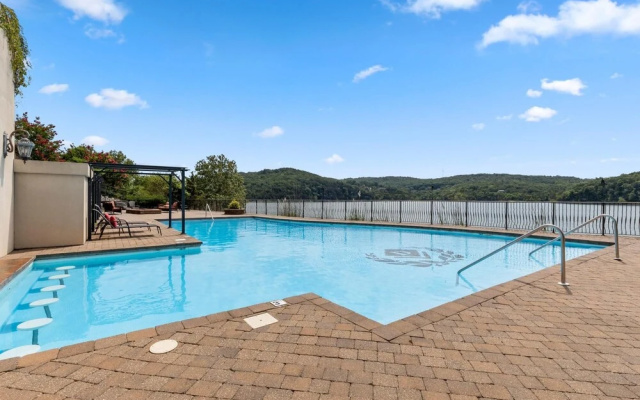 Superior 3 Bedroom Villa Waterfront